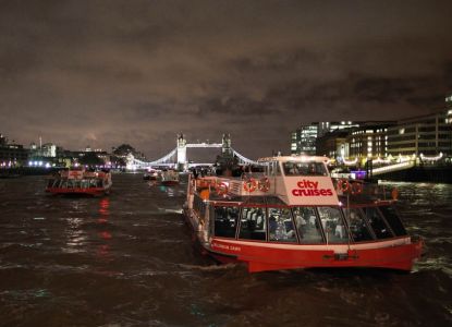 Reservar crucero por el Támesis con cena.