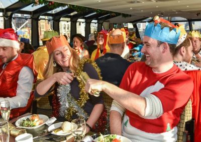 Fiesta Navideña en Crucero por el Támesis con Cena o Almuerzo