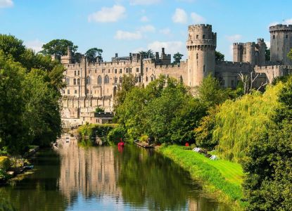 Visitar el Castillo de Warwick.