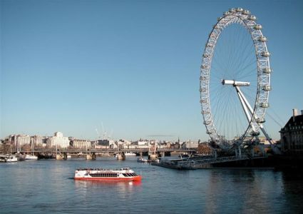 Crucero con aperitivo en Londres.